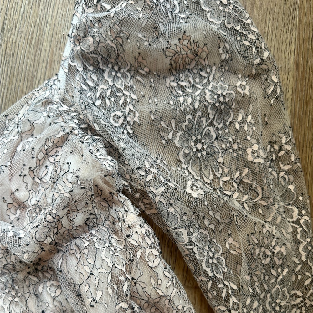 Free People ‘Heavenly Lace’ babydoll lace tunic. Size medium. - Picture 4 of 6
